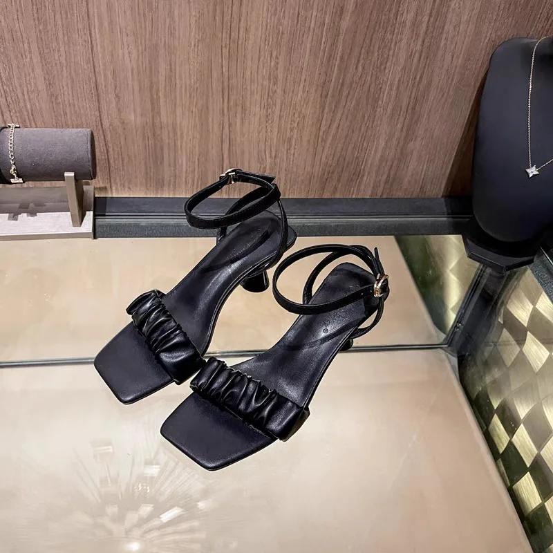 Fashion Comfort Shoes for Women Block Heels Pearl Chunky Sandals All-Match Female Beige Med Suit 2025 Girls Medium Clear Black Gladiator 35 чёрный
Fashion Comfort Shoes for Women Block Heels Pearl Chunky Sandals All-Match Female Beige Med Suit 2025 Girls Medium Clear Black Gladiator 35 чёрный