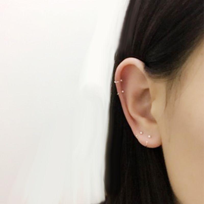 S999 Sterling Silver Simple Circle New Arrival Ear Bone Ring 6mm two (small, between ear bones and ear lobes)
S999 Sterling Silver Simple Circle New Arrival Ear Bone Ring 6mm two (small, between ear bones and ear lobes)