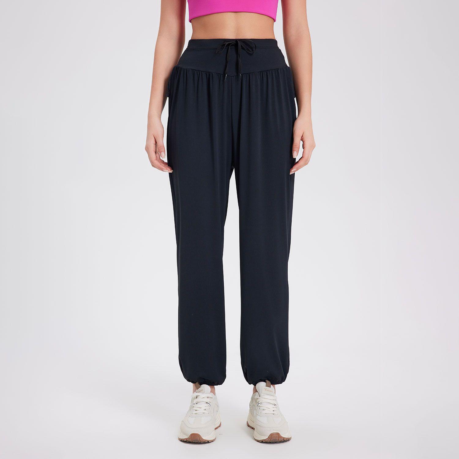 Спортивные штаны с высокой посадкой на кулиске, фитнес-брюки для йоги, женские свободные повседневные леггинсы Харлан, беговые, прохладные, быстросохнущие, с защитой от солнца S чёрный
Спортивные штаны с высокой посадкой на кулиске, фитнес-брюки для йоги, женские свободные повседневные леггинсы Харлан, беговые, прохладные, быстросохнущие, с защитой от солнца S чёрный