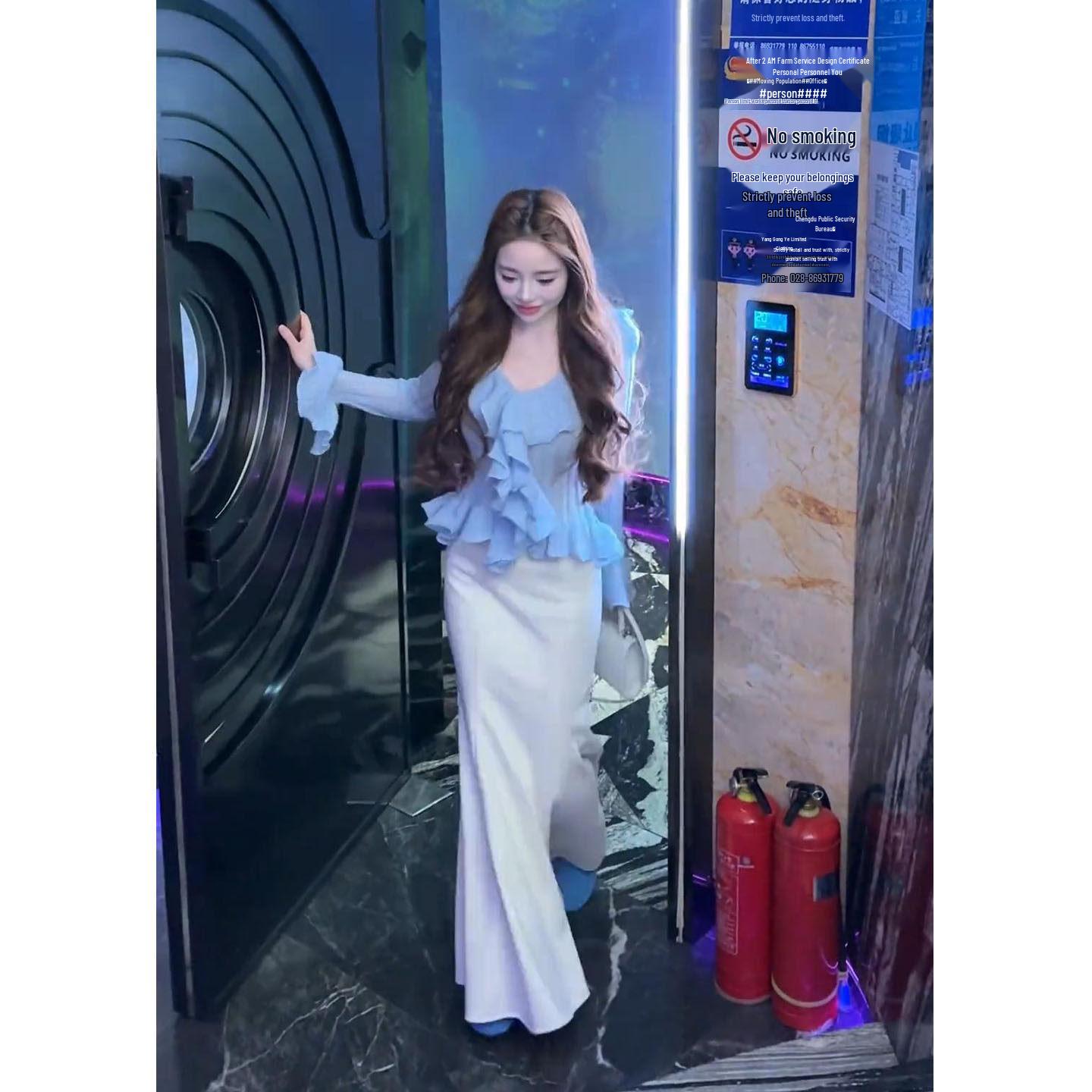 Korean Spring Outfit: Elegant Knit Top & Ruffle Mermaid Skirt Set 3XL (For 140-160 jin)
Korean Spring Outfit: Elegant Knit Top & Ruffle Mermaid Skirt Set 3XL (For 140-160 jin)
