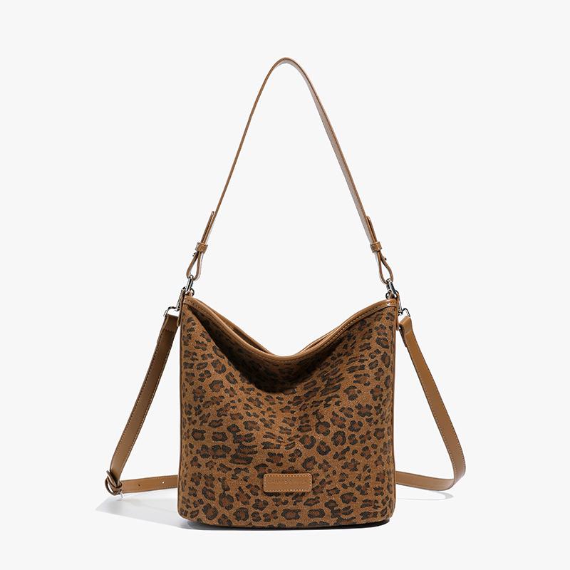 Сумка большой вместимости Модная сумка-ведро Ручная сумка, Сумка на плечо Сумка через плечо Сумка под мышкой коричневый
Сумка большой вместимости Модная сумка-ведро Ручная сумка, Сумка на плечо Сумка через плечо Сумка под мышкой коричневый