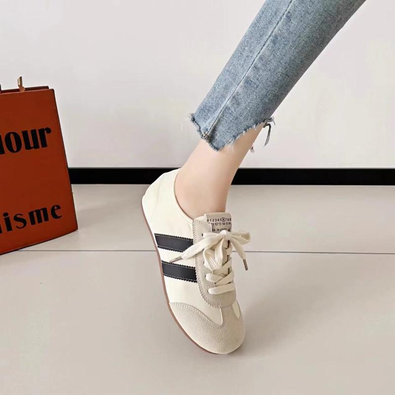 Fashion Mixed Colors Sneakers for Women 2024 New Hot Sale Summer Low Heel Ladies Shoes Lace-up Cow Suede Women s Vulcanize Shoes
Fashion Mixed Colors Sneakers for Women 2024 New Hot Sale Summer Low Heel Ladies Shoes Lace-up Cow Suede Women s Vulcanize Shoes