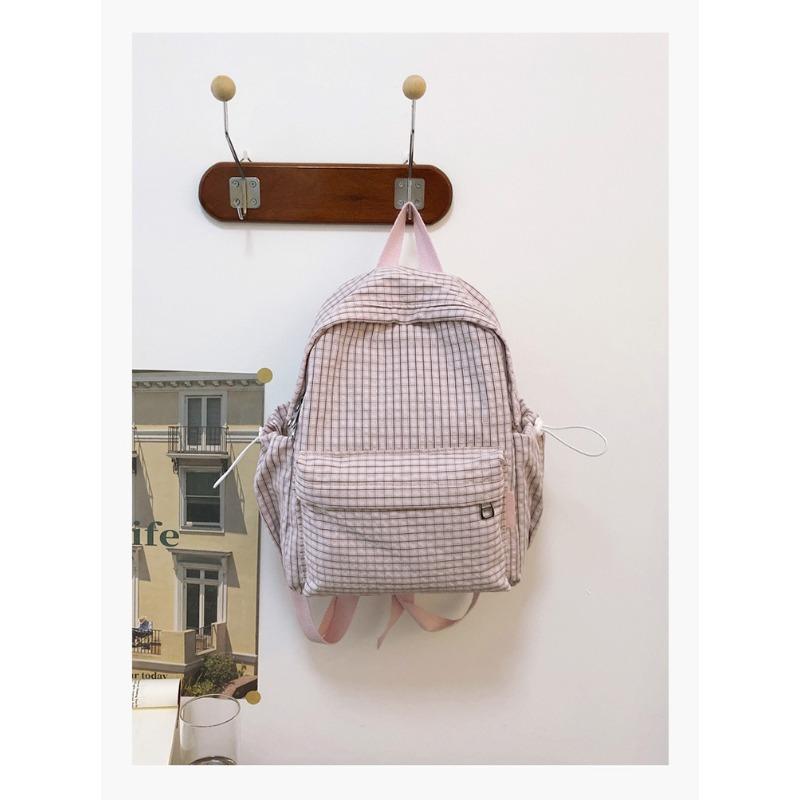 Japanese new high-value, fresh and sweet plaid backpack, light travel and large-capacity backpack for junior high school students
Japanese new high-value, fresh and sweet plaid backpack, light travel and large-capacity backpack for junior high school students