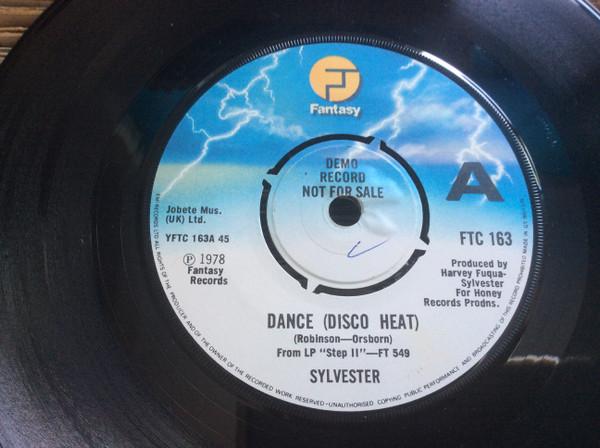 7inch Record SYLVESTER - Dance (Disco Heat) / Grateful FTC163PROMO FANTASY 1978 UK Dance & Electronica Used
7inch Record SYLVESTER - Dance (Disco Heat) / Grateful FTC163PROMO FANTASY 1978 UK Dance & Electronica Used