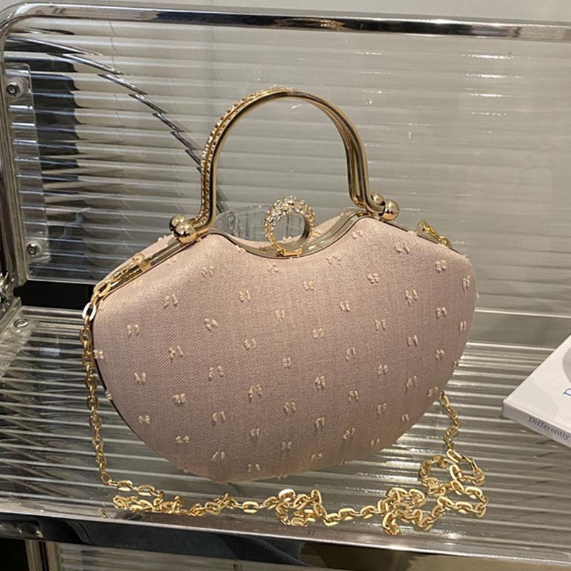 Сумка-мессенджер на плечо с зажимом, персонализированная, ins2025, новая модная простая сумка в иностранном стиле, женская простая текстурированная цепочка розовый
Сумка-мессенджер на плечо с зажимом, персонализированная, ins2025, новая модная простая сумка в иностранном стиле, женская простая текстурированная цепочка розовый