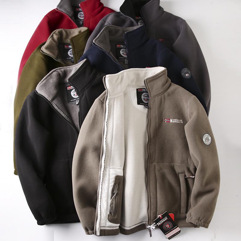 Men s Fleece-Lined Double-Sided Polar Jacket: Warm, Loose, Casual, Plus Size Coat for Autumn & Winter. XL (90-130 jin) тёмно-синий
Men s Fleece-Lined Double-Sided Polar Jacket: Warm, Loose, Casual, Plus Size Coat for Autumn & Winter. XL (90-130 jin) тёмно-синий