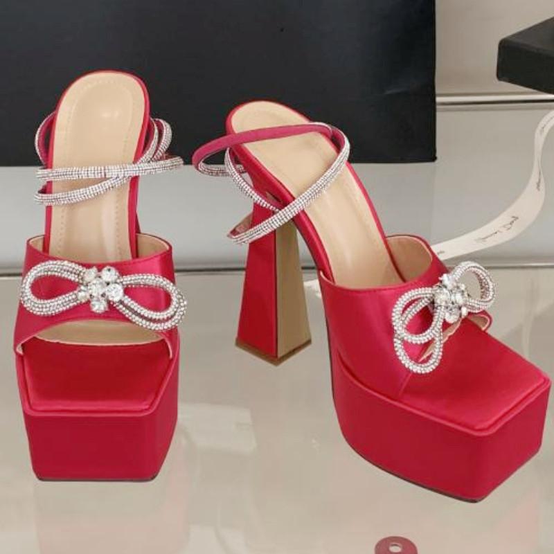 Модные Роскошные Женские Сандалии со Стразами и Бантом, Сатиновые, с Квадратным Носком, Открытым Носком и Супервысоким Каблуком, Летняя Мода, Вечеринка, Туфли для Платья с Пряжкой-Ремнем 40
Модные Роскошные Женские Сандалии со Стразами и Бантом, Сатиновые, с Квадратным Носком, Открытым Носком и Супервысоким Каблуком, Летняя Мода, Вечеринка, Туфли для Платья с Пряжкой-Ремнем 40