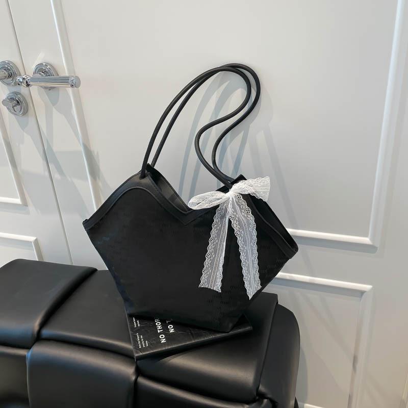 Fashion large-capacity versatile tote bag women s autumn new simple shoulder bag trendy underarm bag чорний
Fashion large-capacity versatile tote bag women s autumn new simple shoulder bag trendy underarm bag чорний