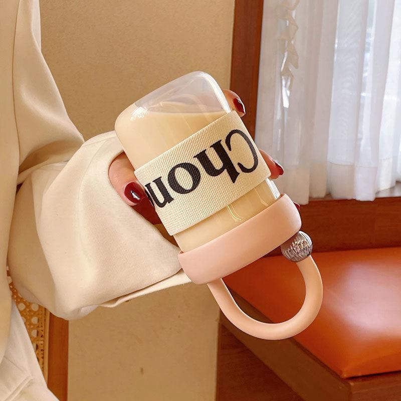 Small Feng Shui Cup Handle Cup Sleeve Glass Cup Simple Ins Style Office Large Capacity Water Cup Gift Cup 450ml
Small Feng Shui Cup Handle Cup Sleeve Glass Cup Simple Ins Style Office Large Capacity Water Cup Gift Cup 450ml