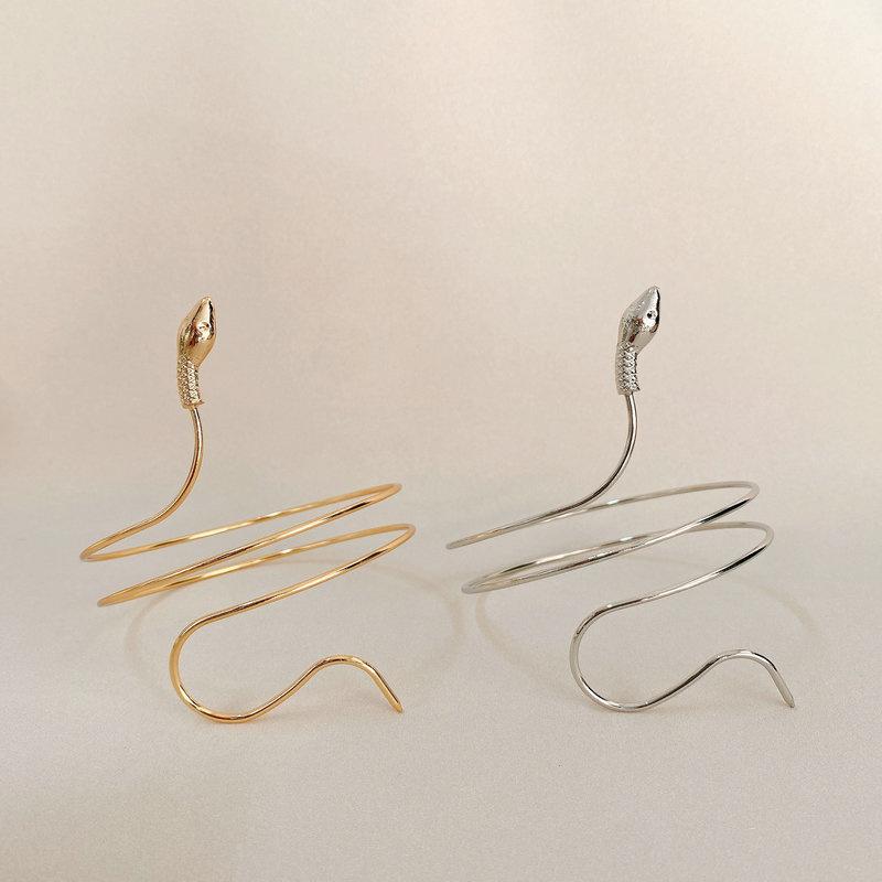 Supply Factory Cross-Border Snake Armband European American Exaggerated Bracelet Bracelet Twisted Winding Direct Sales
Supply Factory Cross-Border Snake Armband European American Exaggerated Bracelet Bracelet Twisted Winding Direct Sales