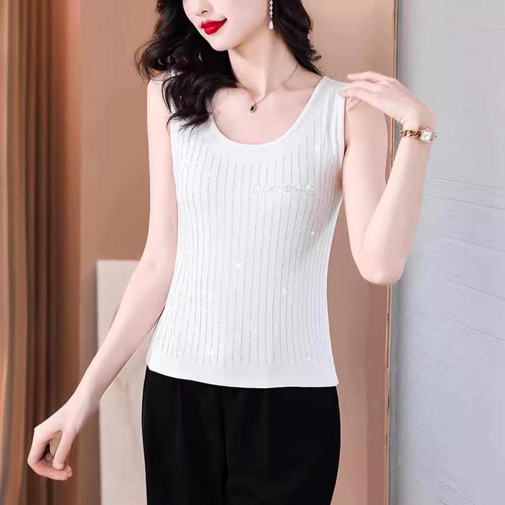 Temperament diamond-encrusted black high-elastic sling vest for women s inner wear 2025 new suit backing sleeveless outer wear top summer M
Temperament diamond-encrusted black high-elastic sling vest for women s inner wear 2025 new suit backing sleeveless outer wear top summer M