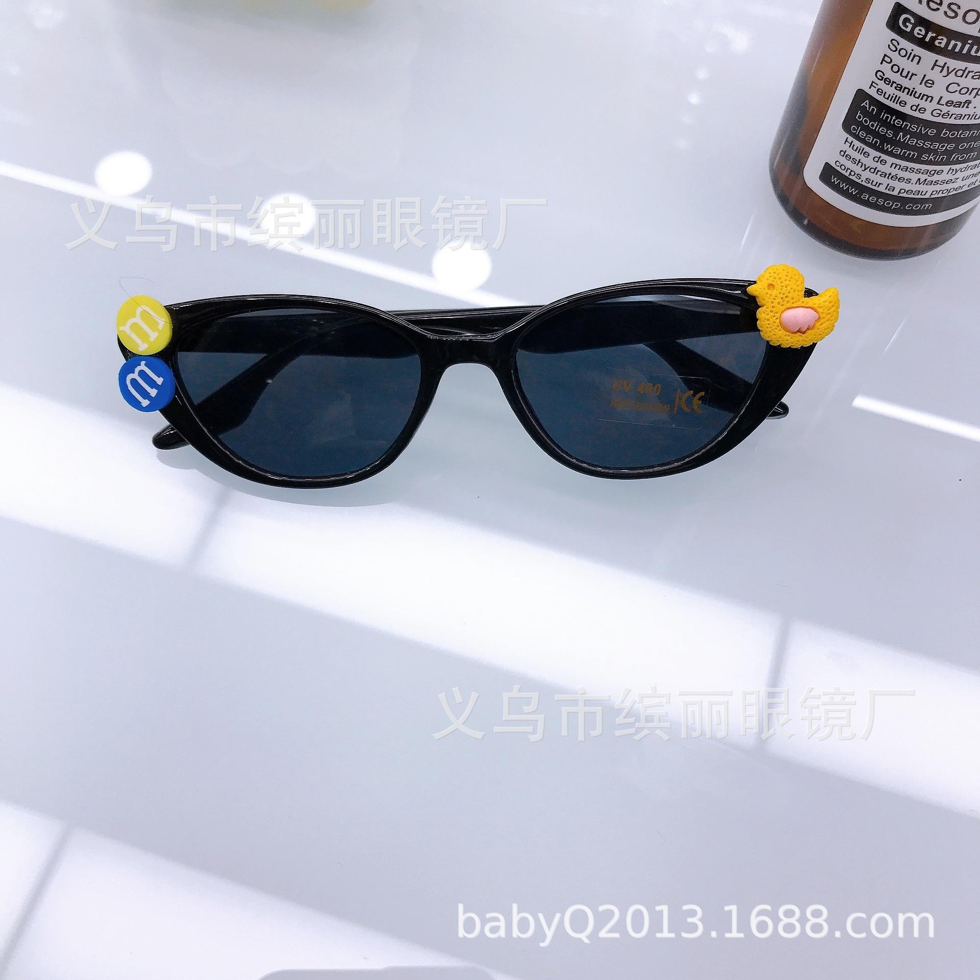 Солнцезащитные очки для путешествий с защитой от ультрафиолета, детские солнцезащитные очки с оправой из поликарбоната, милые детские солнцезащитные очки своими руками
Солнцезащитные очки для путешествий с защитой от ультрафиолета, детские солнцезащитные очки с оправой из поликарбоната, милые детские солнцезащитные очки своими руками