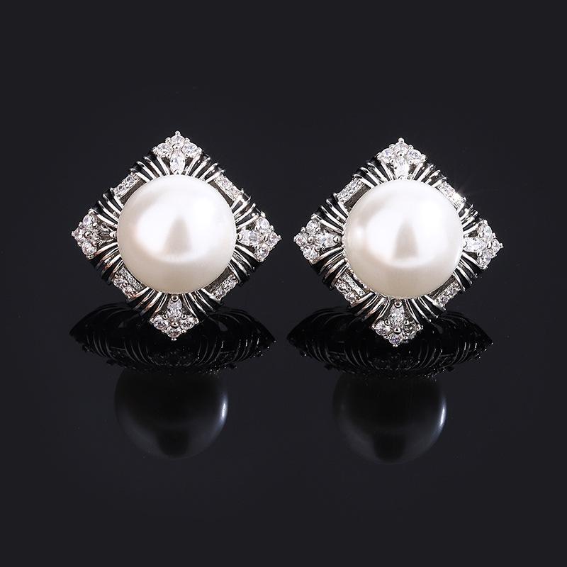 Jewelry Copper Bottom Gold-Plated Inlaid Fritillary Pearl Temperament Pearl Set Women 14-12Mm
Jewelry Copper Bottom Gold-Plated Inlaid Fritillary Pearl Temperament Pearl Set Women 14-12Mm