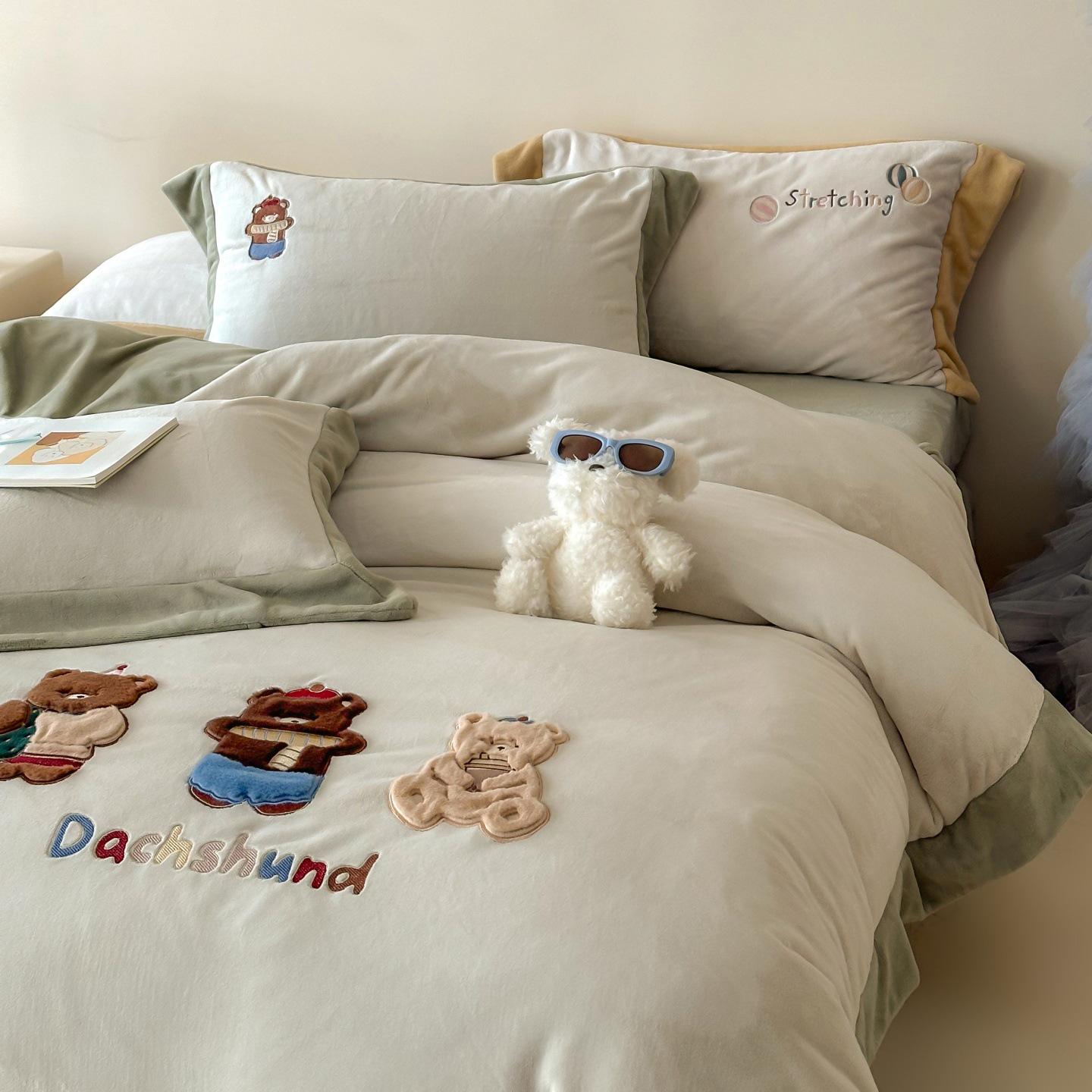 A-grade Winter Thickened Coral Fleece Children s 4-Piece Set: Double-Sided Plush Duvet Cover for Boys and Girls 1.8m Bed Sheet Set (Duvet Cover 200*230cm)
A-grade Winter Thickened Coral Fleece Children s 4-Piece Set: Double-Sided Plush Duvet Cover for Boys and Girls 1.8m Bed Sheet Set (Duvet Cover 200*230cm)