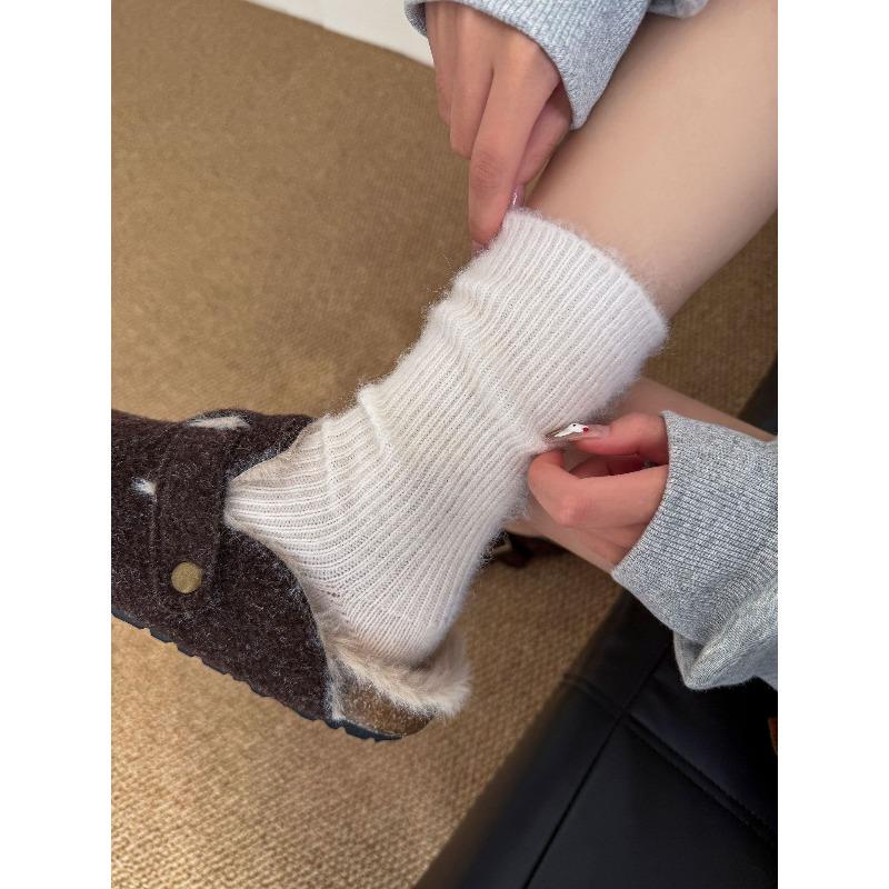 Жіночі осінньо-зимові потовщені теплі вовняні шкарпетки середньої довжини 1 pair бежевий
Жіночі осінньо-зимові потовщені теплі вовняні шкарпетки середньої довжини 1 pair бежевий