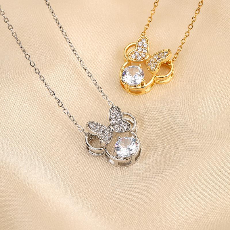 Japanese & Korean Luxury Mickey Mouse Pendant Necklace for Women – Chic Cartoon Clavicle Chain Jewelry
Japanese & Korean Luxury Mickey Mouse Pendant Necklace for Women – Chic Cartoon Clavicle Chain Jewelry