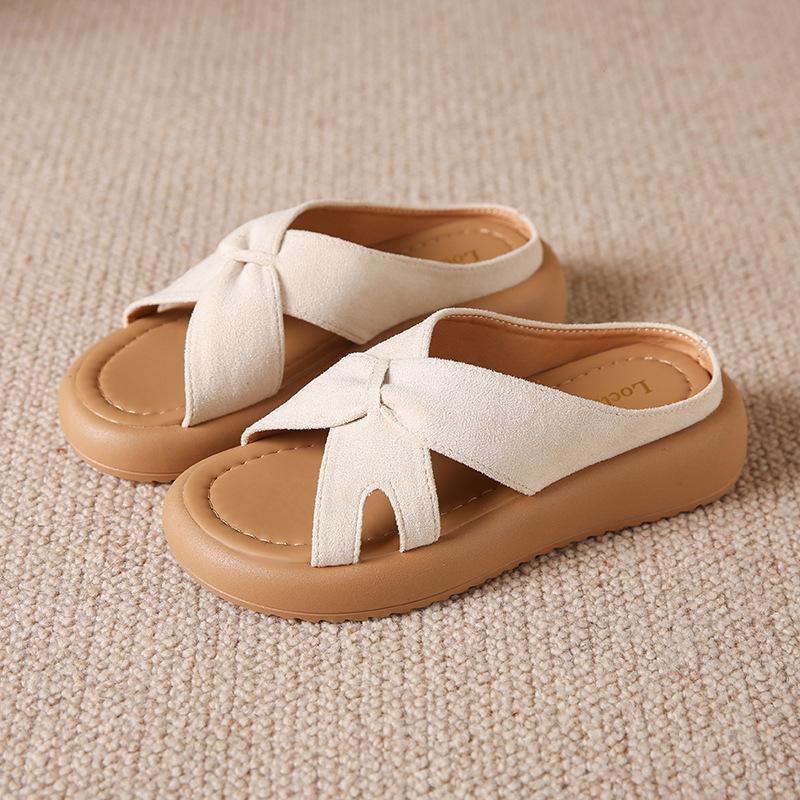 Изысканные высококлассные крутые тапочки на платформе женская обувь 2025 новый летний модный универсальный стиль с юбкой шлепанцы 42 бежевый
Изысканные высококлассные крутые тапочки на платформе женская обувь 2025 новый летний модный универсальный стиль с юбкой шлепанцы 42 бежевый