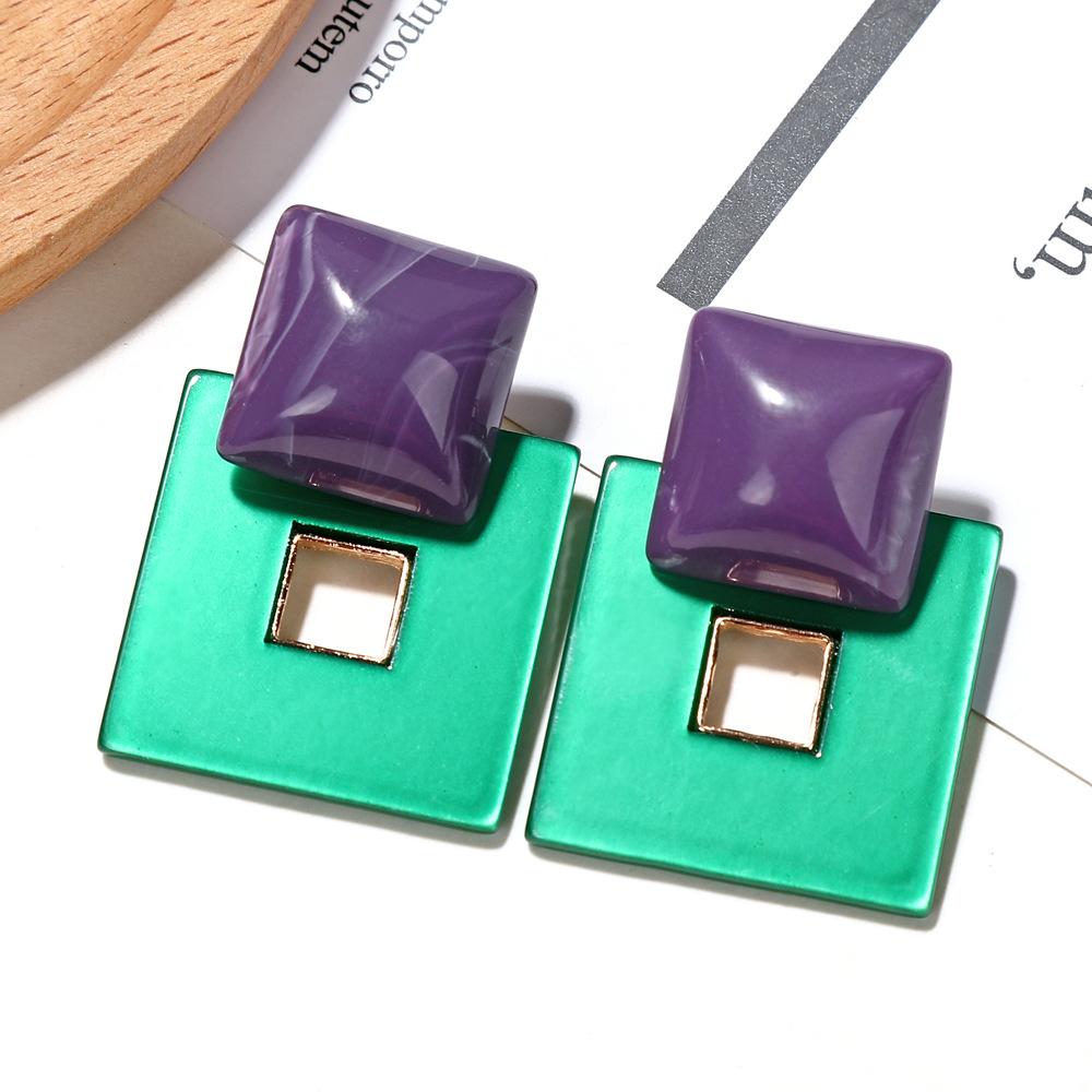 Korean style acrylic square box geometric earrings for women, simple, personalized and fashionable earrings зелений
Korean style acrylic square box geometric earrings for women, simple, personalized and fashionable earrings зелений