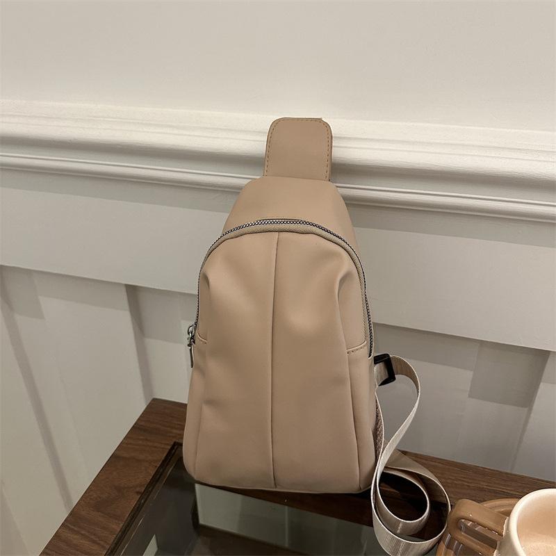 Autumn and winter breast bag women s 2025 new trendy fanny pack, high-end single shoulder fashion versatile messenger bag хаки
Autumn and winter breast bag women s 2025 new trendy fanny pack, high-end single shoulder fashion versatile messenger bag хаки