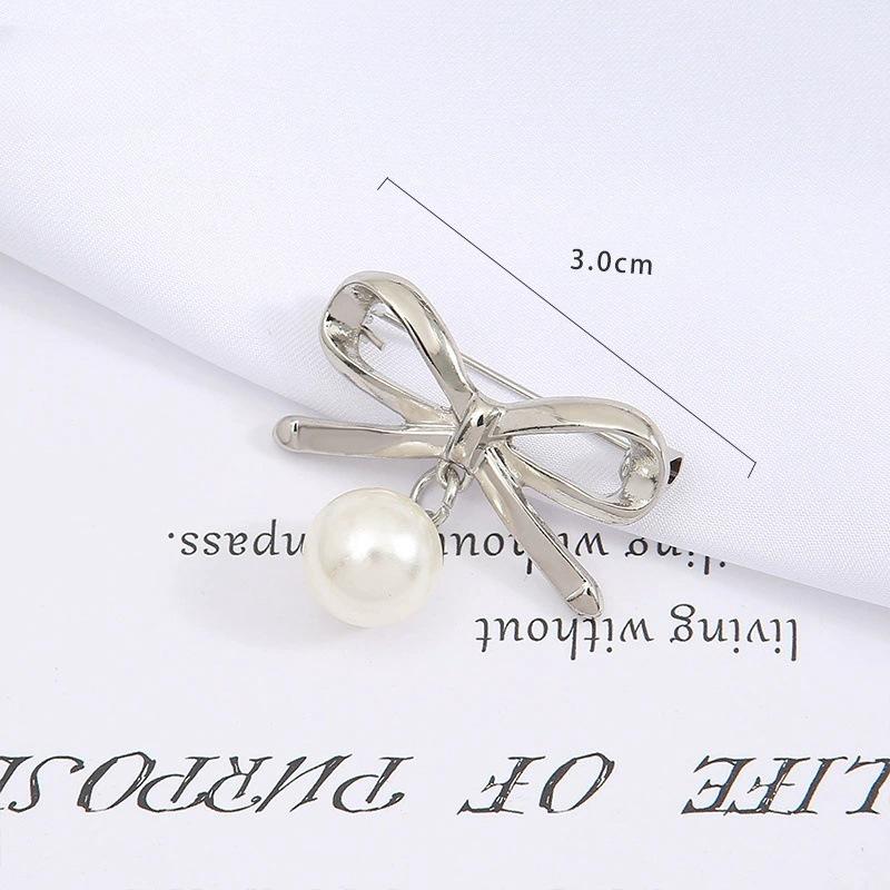 Trendy Cat s Eye Bow Brooch: Versatile Anti-Exposure Pin for Women
Trendy Cat s Eye Bow Brooch: Versatile Anti-Exposure Pin for Women