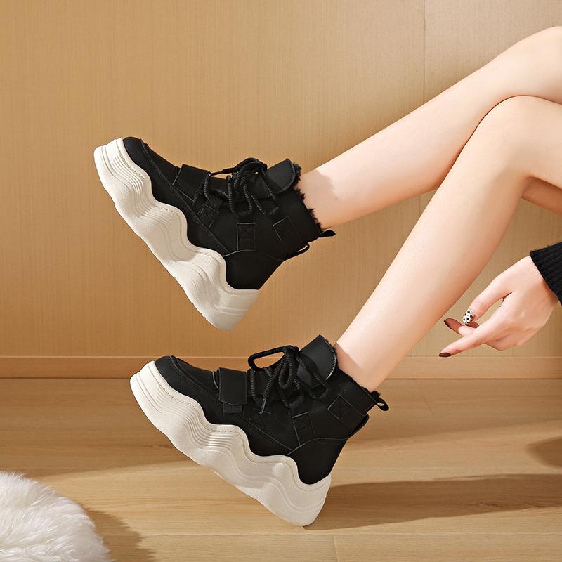 Winter velvet little white shoes, the new is female students thick-soled heightening sports board shoes casual 40 чорний
Winter velvet little white shoes, the new is female students thick-soled heightening sports board shoes casual 40 чорний