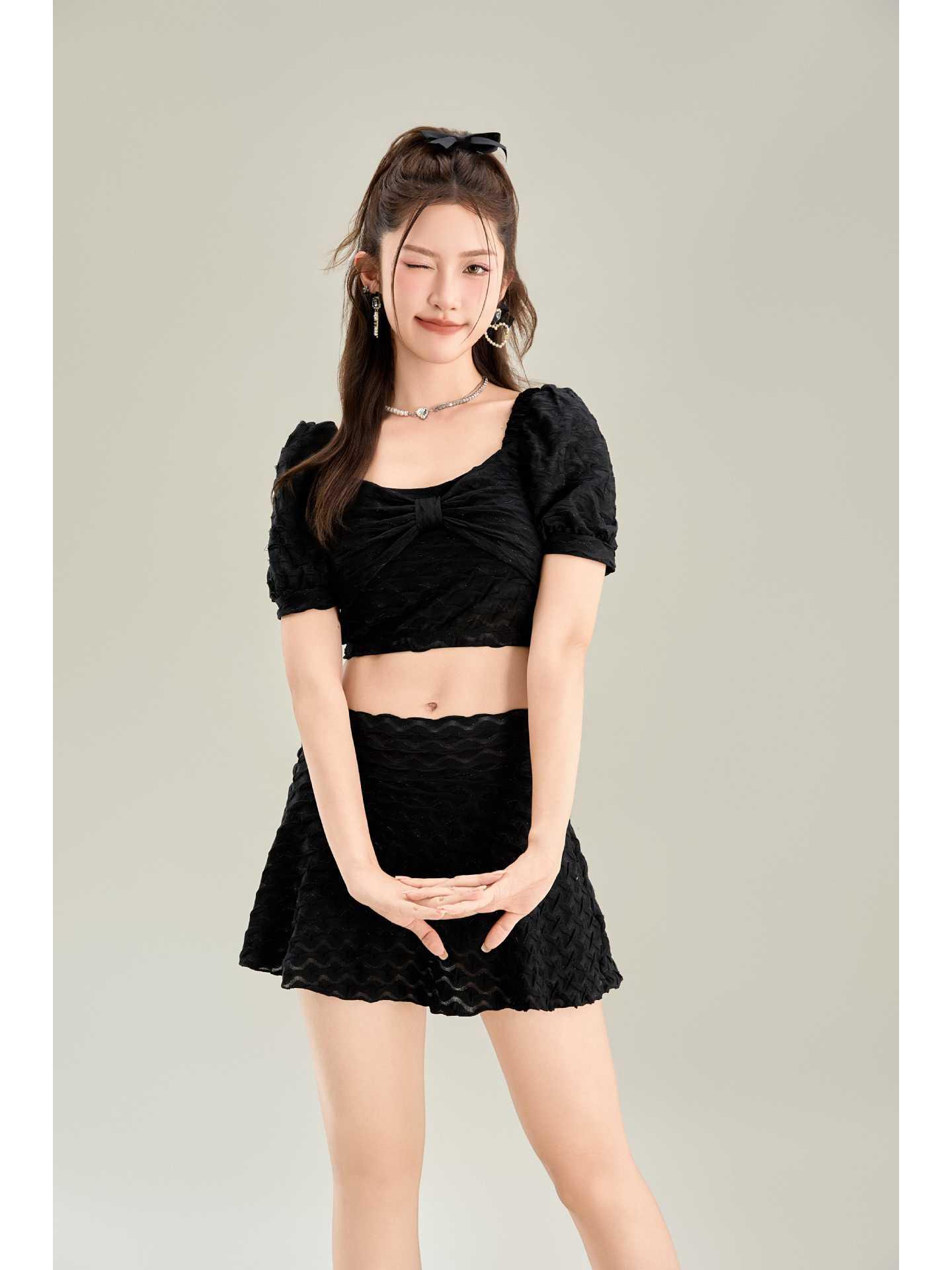 Женский купальник-юбка с разрезом 2025 года класса люкс - Раздельный, с контролем живота, для похудения, пляжная одежда M (90-100 jin) чёрный
Женский купальник-юбка с разрезом 2025 года класса люкс - Раздельный, с контролем живота, для похудения, пляжная одежда M (90-100 jin) чёрный