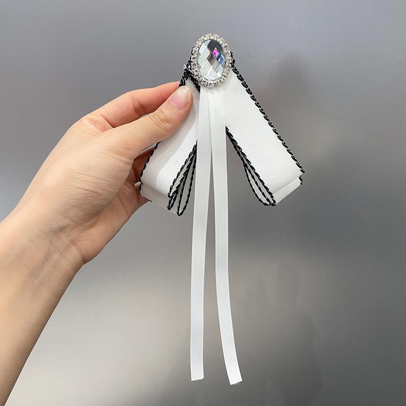 Изысканная брошь-корсаж в виде галстука-бабочки, женская траурная брошь, булавки для воротника пиджака/рубашки, аксессуары, ювелирные изделия для галстука белый
Изысканная брошь-корсаж в виде галстука-бабочки, женская траурная брошь, булавки для воротника пиджака/рубашки, аксессуары, ювелирные изделия для галстука белый