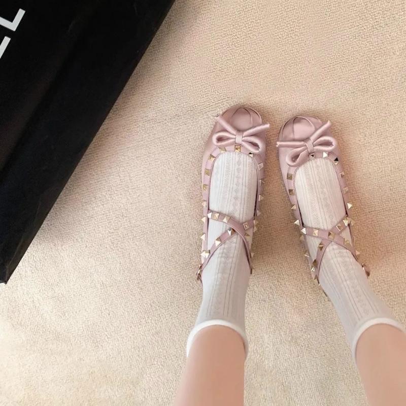 Shoes pleated satin cross with bow rivet flat ballet shoes single shoes 34
Shoes pleated satin cross with bow rivet flat ballet shoes single shoes 34