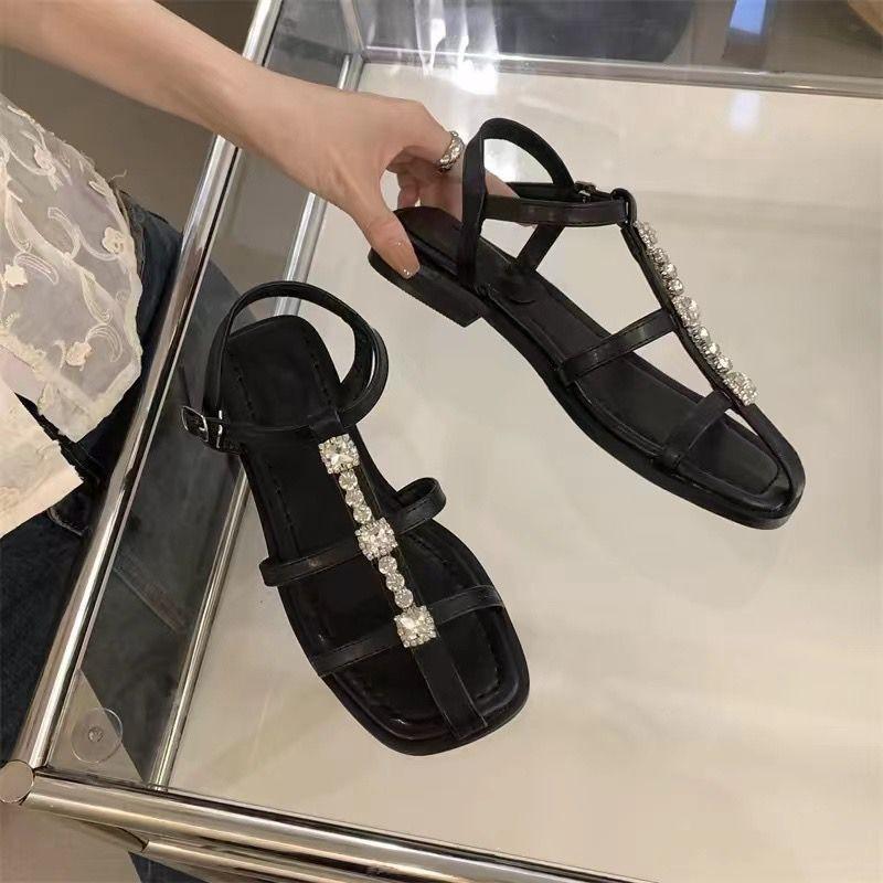 Niche silver rhinestone temperament sandals wear new fairy black soft-soled sandals women s models 38 чорний
Niche silver rhinestone temperament sandals wear new fairy black soft-soled sandals women s models 38 чорний