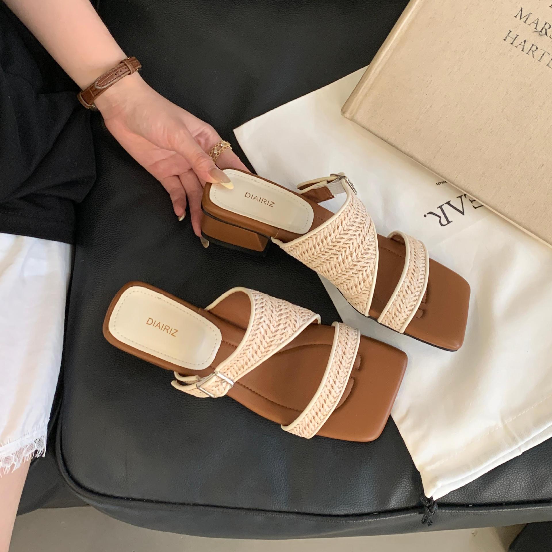 Французский нишевый дизайн красивый с юбкой соломенная толстый каблук мягкая подошва не устают ноги классные тапочки женские летние сандалии 40
Французский нишевый дизайн красивый с юбкой соломенная толстый каблук мягкая подошва не устают ноги классные тапочки женские летние сандалии 40