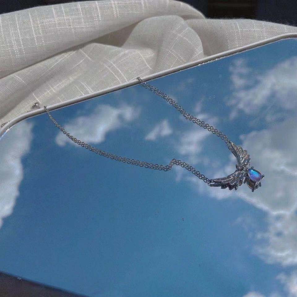 Fashion Elegant Moonstone Teardrop Angel Wing Titanium Steel Necklace for Women Minimalist Choker
Fashion Elegant Moonstone Teardrop Angel Wing Titanium Steel Necklace for Women Minimalist Choker