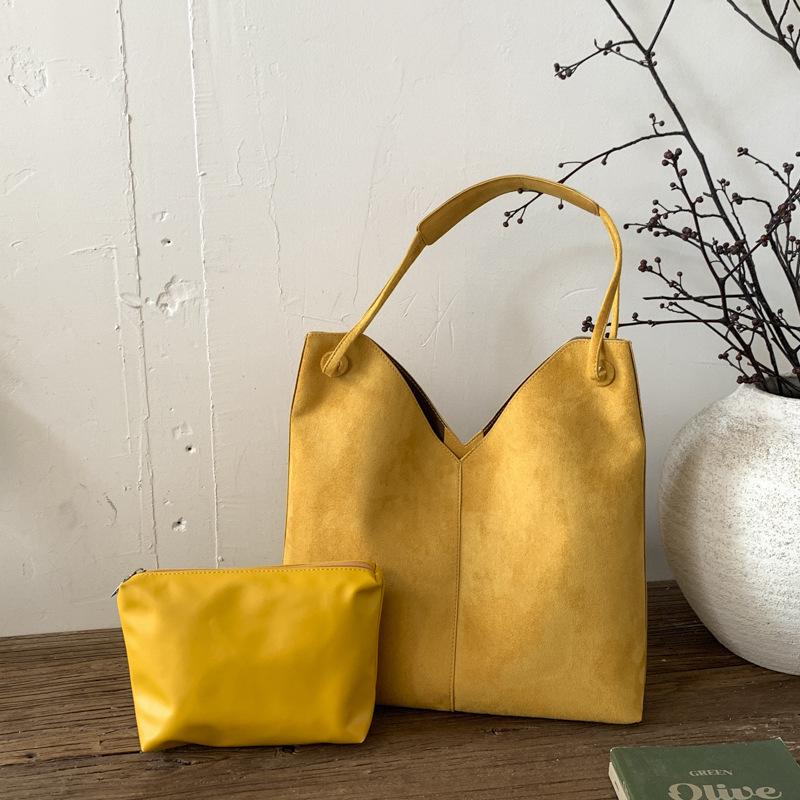 Ретро Замшевая Женская Сумка через Плечо 2025 - Вместительная Сумка-Тоут для Повседневного и Детско-Родительского Использования One size жёлтый
Ретро Замшевая Женская Сумка через Плечо 2025 - Вместительная Сумка-Тоут для Повседневного и Детско-Родительского Использования One size жёлтый