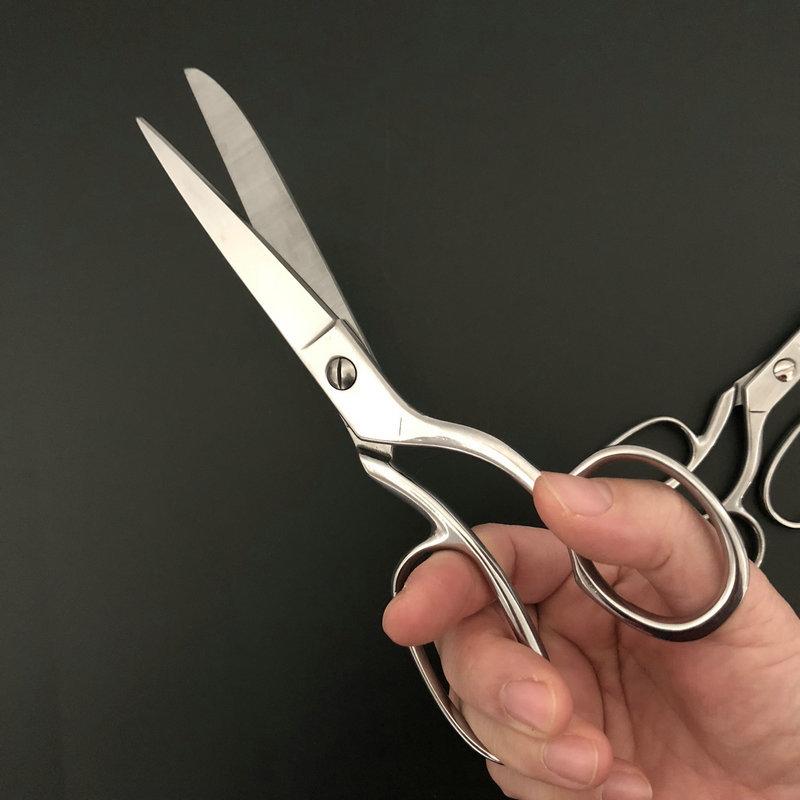 7 8 Senior Stainless Steel Professional Fabric Embroidery Tailor Scissors Sewing Shears Cutter Tools for household DIY Clothing
7 8 Senior Stainless Steel Professional Fabric Embroidery Tailor Scissors Sewing Shears Cutter Tools for household DIY Clothing