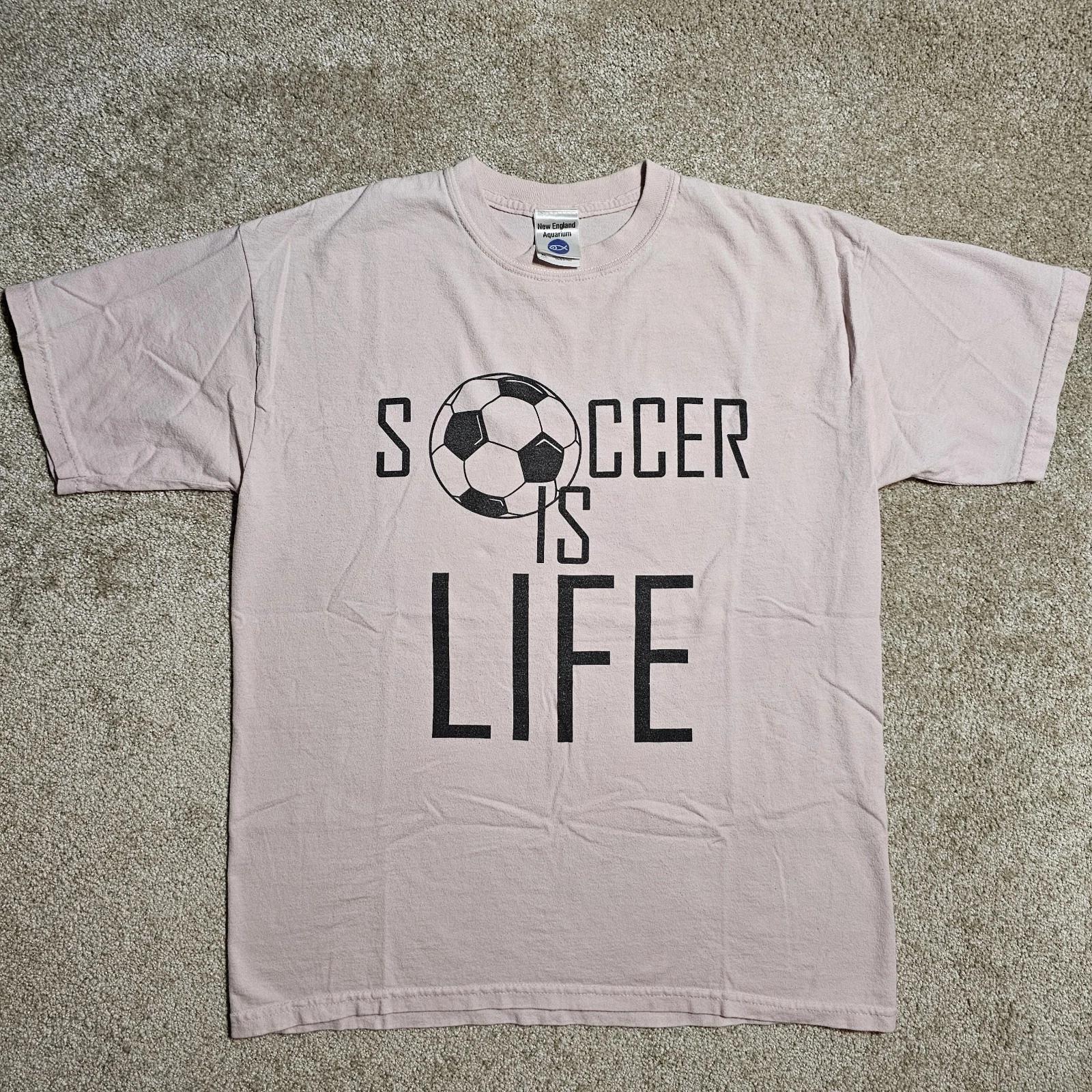 Vintage 2012 Soccer Is Life Aquarium T-shirt Mens M Tourist Ironic Pink School XL
Vintage 2012 Soccer Is Life Aquarium T-shirt Mens M Tourist Ironic Pink School XL