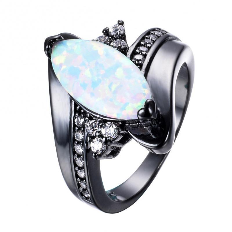 Fashion style black gold horse eye set with three small diamond rings, simple personalized rings no. 5 белый
Fashion style black gold horse eye set with three small diamond rings, simple personalized rings no. 5 белый