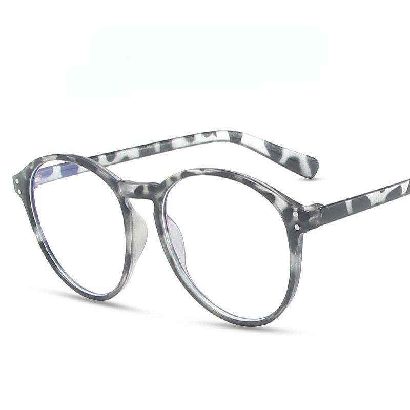Men s and Women s Retro Rivet Lightweight Round Frame Anti Blue Light Glasses Suitable for Casual Wear
Men s and Women s Retro Rivet Lightweight Round Frame Anti Blue Light Glasses Suitable for Casual Wear