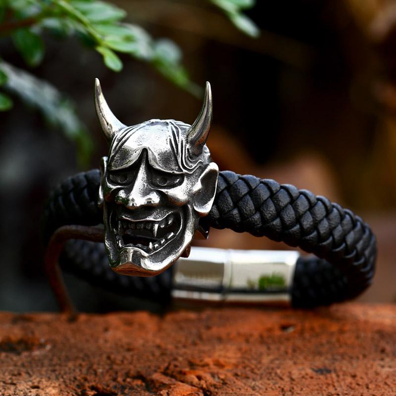 BEIER 2023 New Unique Design Stainless Steel Accessories Prajna Mask Bracelet Japanese Gothic Popular Jewelry Gift Wholesale 24cm
BEIER 2023 New Unique Design Stainless Steel Accessories Prajna Mask Bracelet Japanese Gothic Popular Jewelry Gift Wholesale 24cm