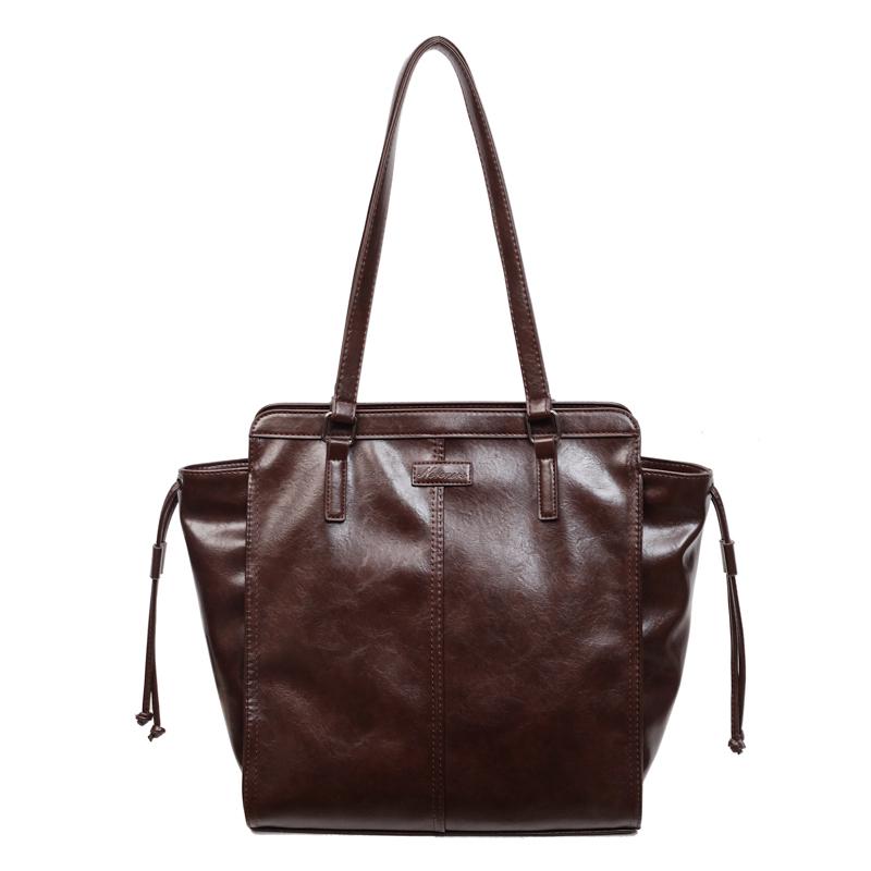 Large Leather Tote Bag Drawstring Detail Oversized Shoulder Bag Vintage Style Shopper Purse for Women 44x12x35cm кавовий
Large Leather Tote Bag Drawstring Detail Oversized Shoulder Bag Vintage Style Shopper Purse for Women 44x12x35cm кавовий