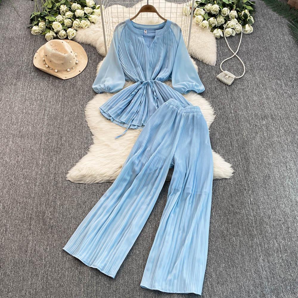 Весна-лето Женский плиссированный комплект из двух предметов Элегантная шифоновая блузка с V-образным вырезом и драпировкой + широкие брюки с высокой талией Костюм из 2 предметов для женщин Новый One Size синий
Весна-лето Женский плиссированный комплект из двух предметов Элегантная шифоновая блузка с V-образным вырезом и драпировкой + широкие брюки с высокой талией Костюм из 2 предметов для женщин Новый One Size синий