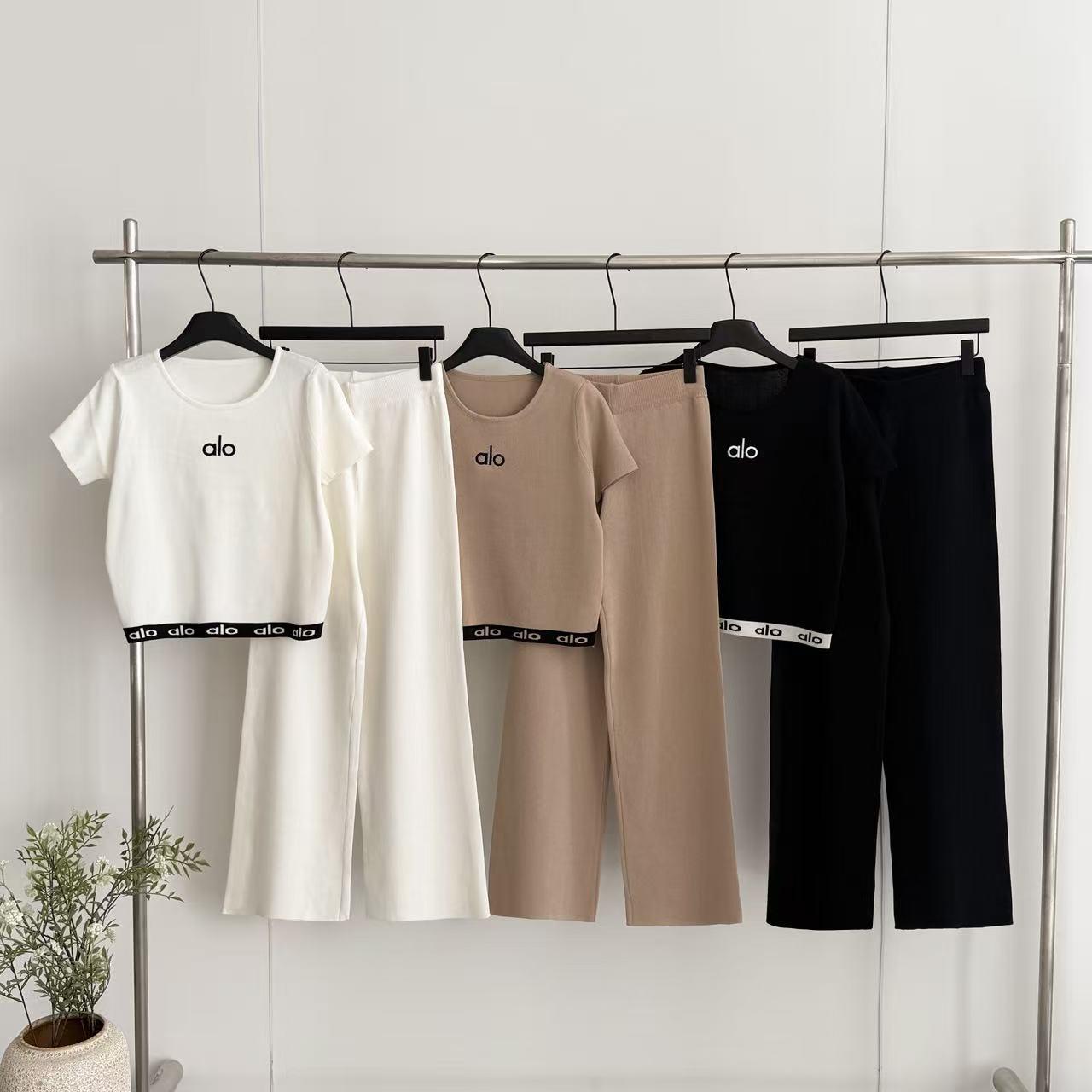 Spring/Summer Women s Embroidered Jacquard Two-Piece Set: Loose Top & Wide-Leg Pants One Size білий
Spring/Summer Women s Embroidered Jacquard Two-Piece Set: Loose Top & Wide-Leg Pants One Size білий