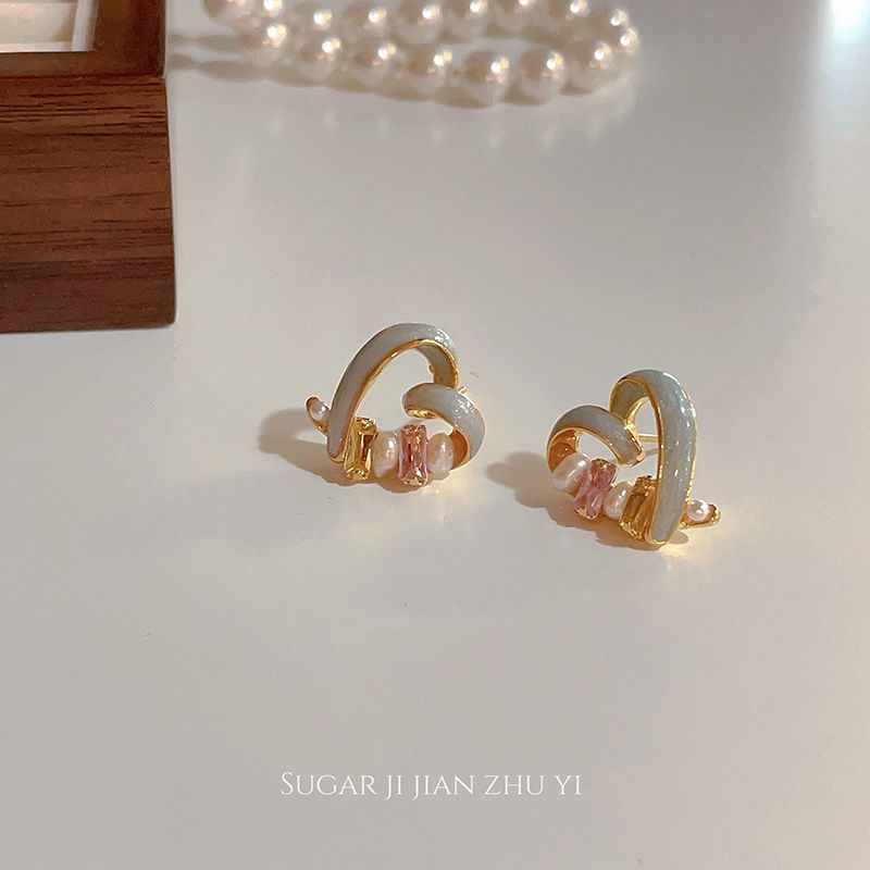 Accessible Luxury Sugar Drip Glazed Exquisite Women s Pearl Stud Earrings Drop glaze Heart
Accessible Luxury Sugar Drip Glazed Exquisite Women s Pearl Stud Earrings Drop glaze Heart