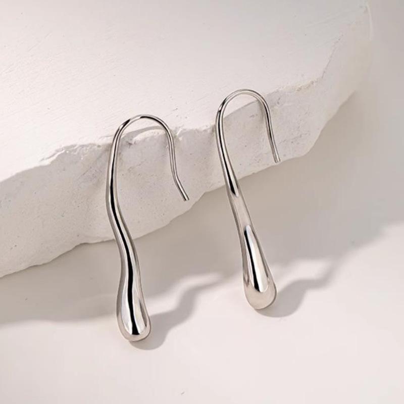 Female Personality Simple Niche Unique Temperament Water Droplet Earrings срібний
Female Personality Simple Niche Unique Temperament Water Droplet Earrings срібний