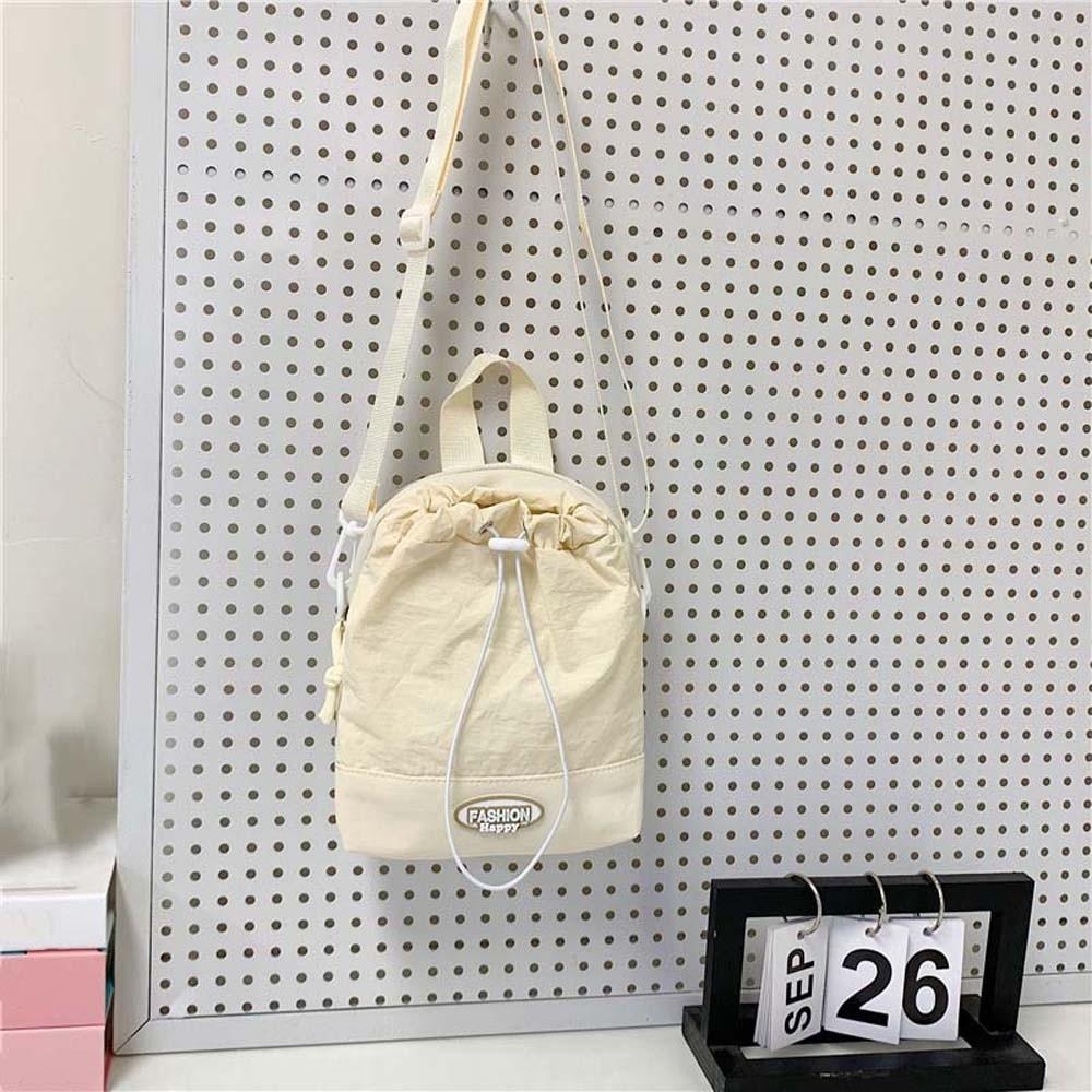 Anti-splash Water Oxford Cloth Shoulder Pouch Dopamine Women Cloth Leisure Bag School бежевий
Anti-splash Water Oxford Cloth Shoulder Pouch Dopamine Women Cloth Leisure Bag School бежевий