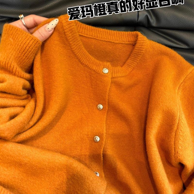Love Horse Orange Cashmere Sweater Women s Autumn and Winter Casual Versatile Silver Buckle Cardigan One Size помаранчевий
Love Horse Orange Cashmere Sweater Women s Autumn and Winter Casual Versatile Silver Buckle Cardigan One Size помаранчевий