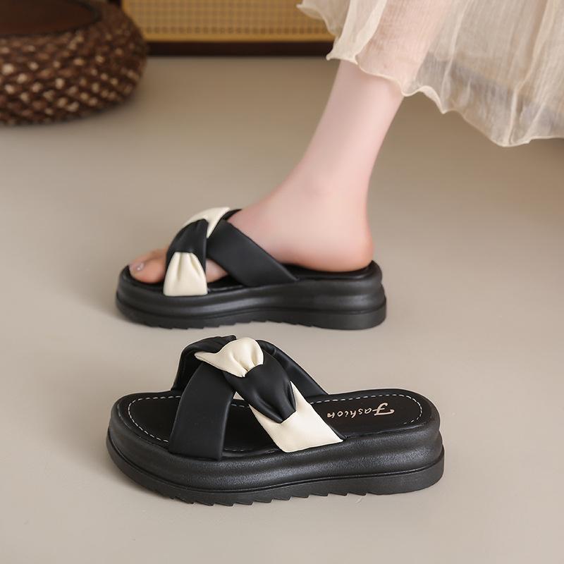 With skirt, cross-strapped slippers, women s new summer wear in 2025, versatile French platform sandals beach shoes 34 чёрный
With skirt, cross-strapped slippers, women s new summer wear in 2025, versatile French platform sandals beach shoes 34 чёрный