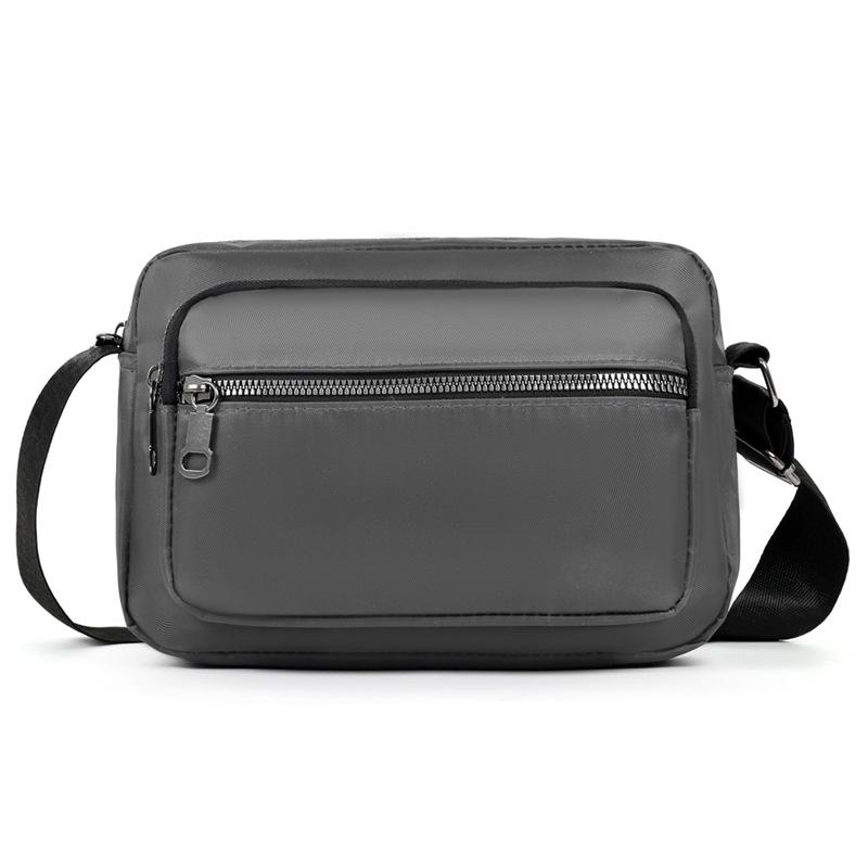 Женская водонепроницаемая многослойная сумка кроссбоди из Оксфорда серый
Женская водонепроницаемая многослойная сумка кроссбоди из Оксфорда серый