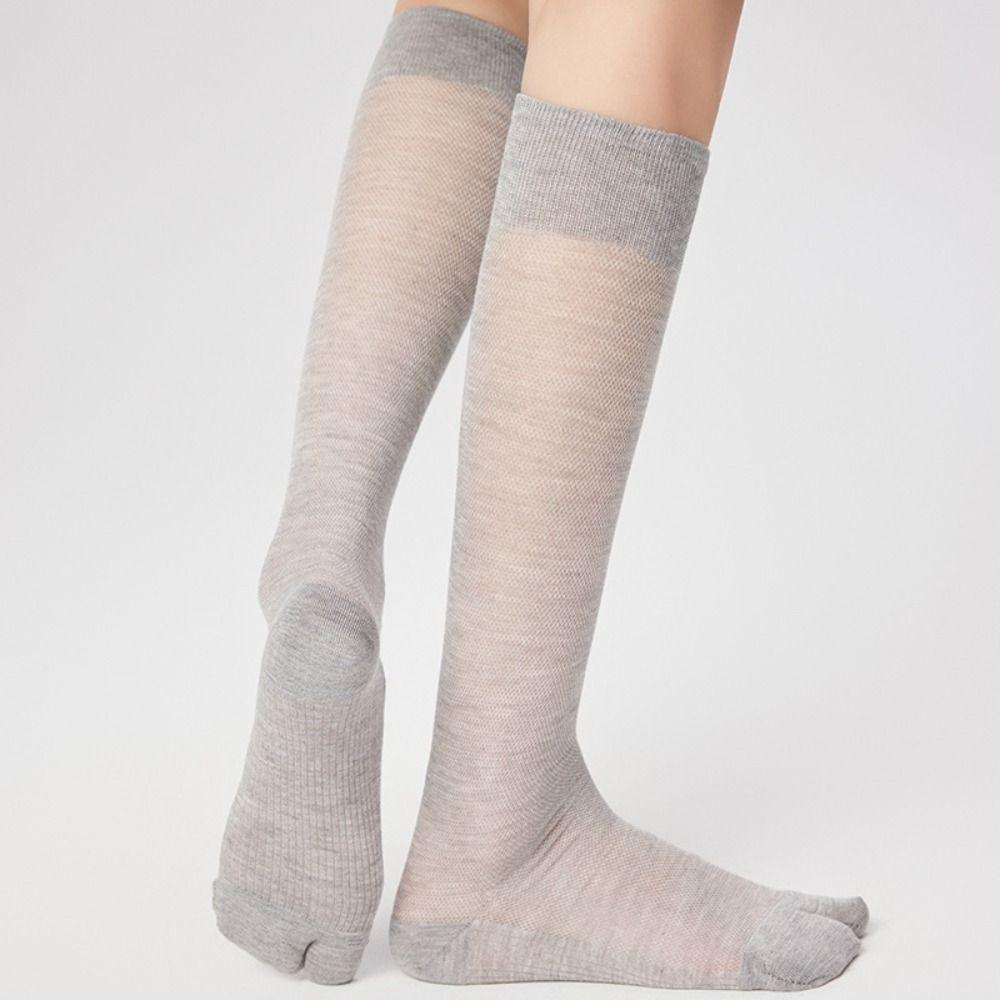 Solid Color Knee High Stockings Mesh Calf Long Socks Comfortable Ruffle Two Toe Socks Women хакі
Solid Color Knee High Stockings Mesh Calf Long Socks Comfortable Ruffle Two Toe Socks Women хакі