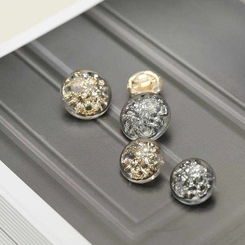 5pcs Creative Magma Pattern Buttons Luxurious Transparent Resin Shank Buttons Apparel Accessories 17.5mm золотий
5pcs Creative Magma Pattern Buttons Luxurious Transparent Resin Shank Buttons Apparel Accessories 17.5mm золотий