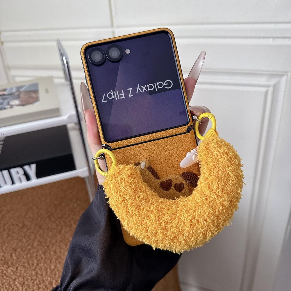 Fluffy Brown Pony Keychain Bracelet with Side Clasp Phone Case For Samsung Z Flip 7 Flip7 FE Galaxy Z Flip 6 5 4 3 Protect Cover Galaxy Z Flip7 FE
Fluffy Brown Pony Keychain Bracelet with Side Clasp Phone Case For Samsung Z Flip 7 Flip7 FE Galaxy Z Flip 6 5 4 3 Protect Cover Galaxy Z Flip7 FE