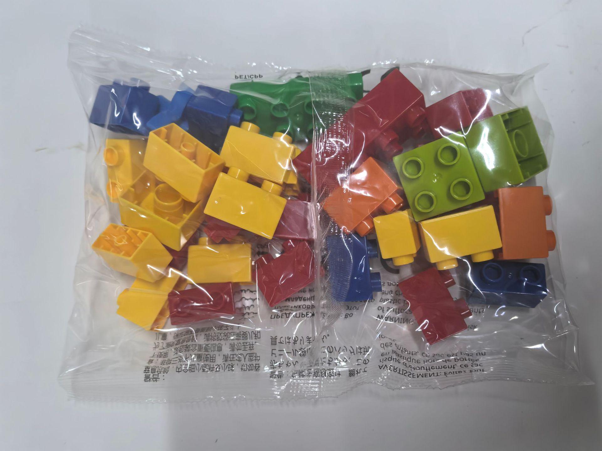 Large Particle Building Blocks for Creative Play - Compatible with Lego, Educational Toys for Boys and Girls
Large Particle Building Blocks for Creative Play - Compatible with Lego, Educational Toys for Boys and Girls